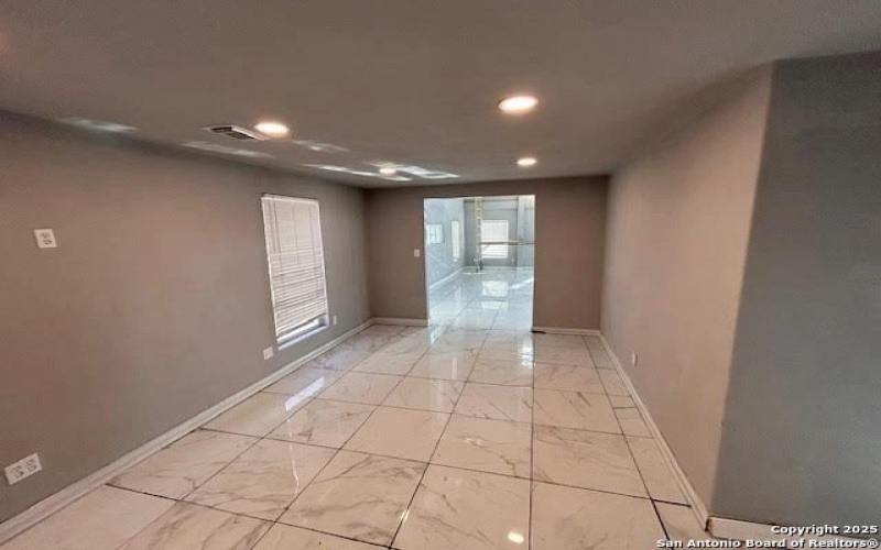 236 Hopi, Bandera, TX 78003, 5 Habitaciones Habitaciones , ,2 BañosBaños,Residential,En Venta,236 Hopi,1877208