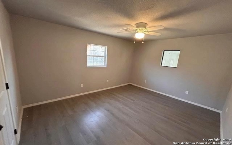 236 Hopi, Bandera, TX 78003, 5 Habitaciones Habitaciones , ,2 BañosBaños,Residential,En Venta,236 Hopi,1877208