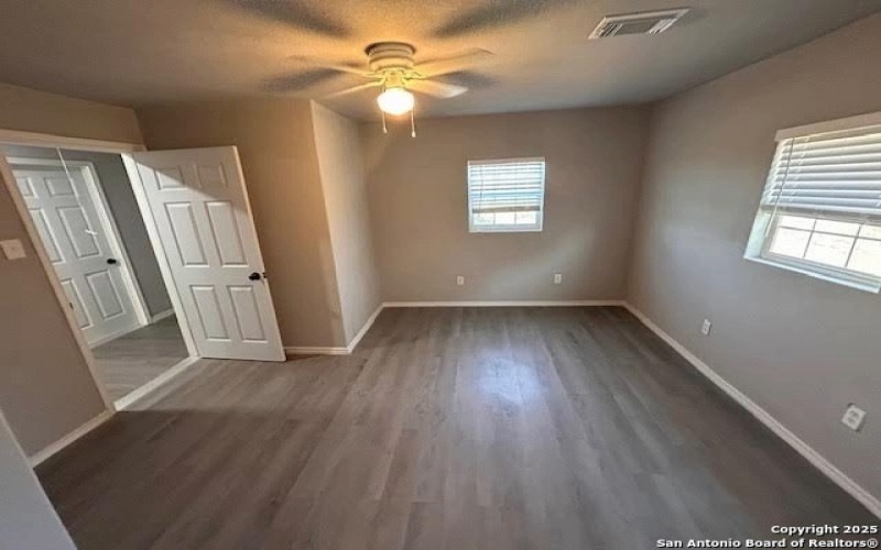 236 Hopi, Bandera, TX 78003, 5 Habitaciones Habitaciones , ,2 BañosBaños,Residential,En Venta,236 Hopi,1877208