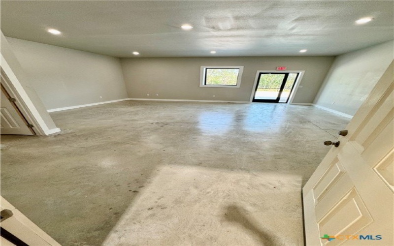 1247 E Watson Lane, New Braunfels, TX 78130, ,Commercial Lease,For Rent,1247 E Watson Lane,584028