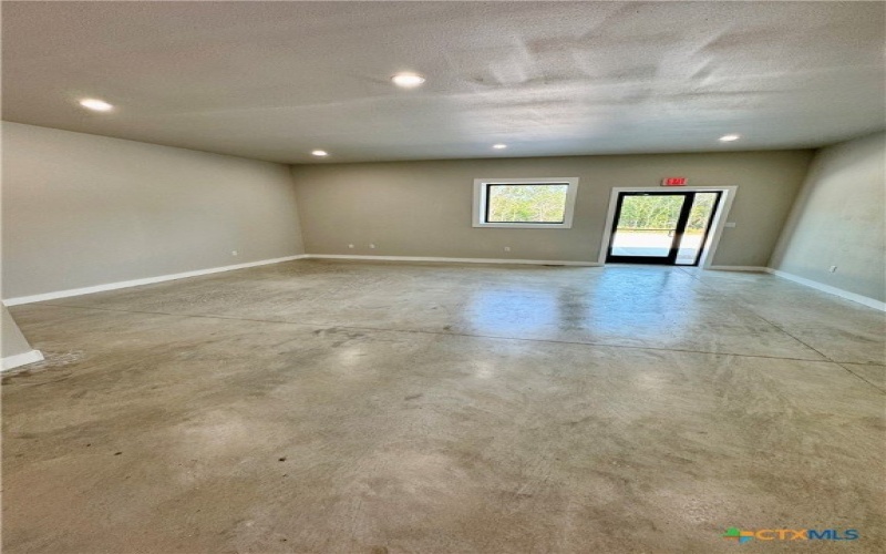 1247 E Watson Lane, New Braunfels, TX 78130, ,Commercial Lease,For Rent,1247 E Watson Lane,584028
