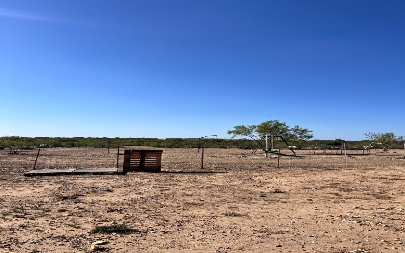 614 Sunset Road, Eagle Pass, TX 78852, 5 Habitaciones Habitaciones , ,2 BañosBaños,Granja,En Venta,614 Sunset Road,81366