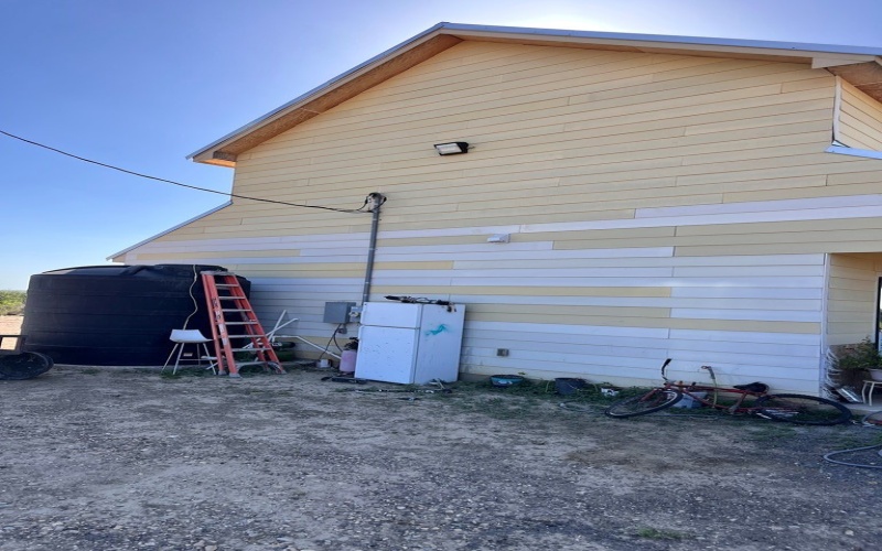 614 Sunset Road, Eagle Pass, TX 78852, 5 Habitaciones Habitaciones , ,2 BañosBaños,Granja,En Venta,614 Sunset Road,81366