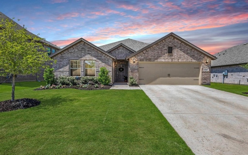 13141 Yellowstone Way, Providence Village, TX 76227, 4 Bedrooms Bedrooms, ,2 BathroomsBathrooms,Residential,For Sale,13141 Yellowstone Way,20949633