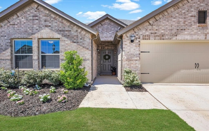 13141 Yellowstone Way, Providence Village, TX 76227, 4 Bedrooms Bedrooms, ,2 BathroomsBathrooms,Residential,For Sale,13141 Yellowstone Way,20949633