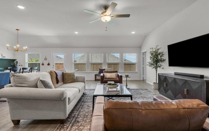 13141 Yellowstone Way, Providence Village, TX 76227, 4 Bedrooms Bedrooms, ,2 BathroomsBathrooms,Residential,For Sale,13141 Yellowstone Way,20949633
