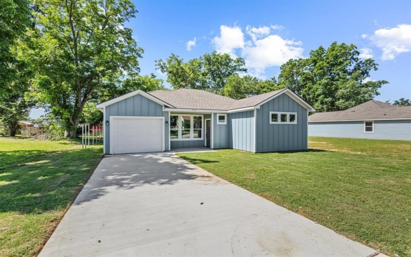 508 Florence, Denison, TX 75020, 3 Bedrooms Bedrooms, ,2 BathroomsBathrooms,Residential,For Sale,508 Florence,20963671