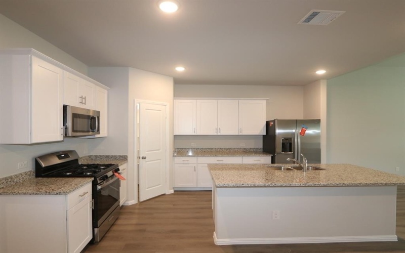 453 Forsyth Drive, Princeton, TX 75407, 5 Bedrooms Bedrooms, ,3 BathroomsBathrooms,Residential,For Sale,453 Forsyth Drive,20975337