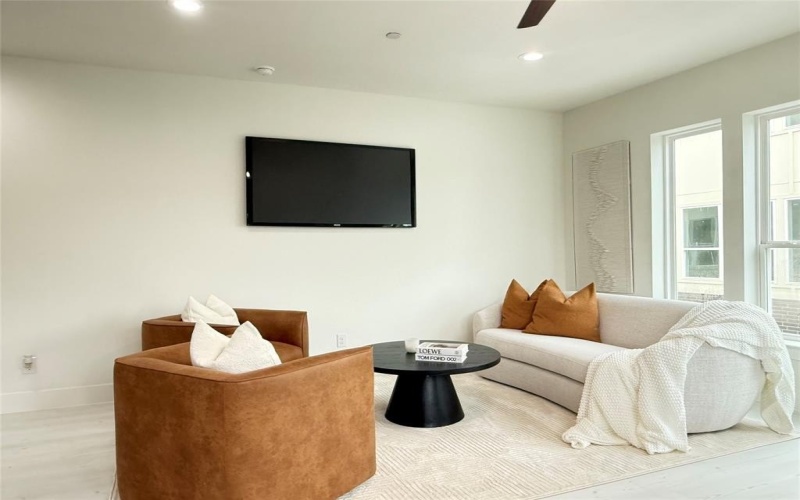 7207 Mohawk Drive #104, Dallas, TX 75235, 2 Habitaciones Habitaciones , ,2 BañosBaños,Residential Lease,En Alquiler,7207 Mohawk Drive,20975726