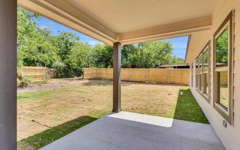 5136 Farnsworth Avenue, Fort Worth, TX 76107, 4 Bedrooms Bedrooms, ,3 BathroomsBathrooms,Residential,For Sale,5136 Farnsworth Avenue,20971033