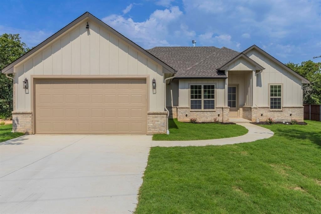 458 Jim Walters Drive, Runaway Bay, TX 76426, 4 Bedrooms Bedrooms, ,2 BathroomsBathrooms,Residential,For Sale,458 Jim Walters Drive,20973321