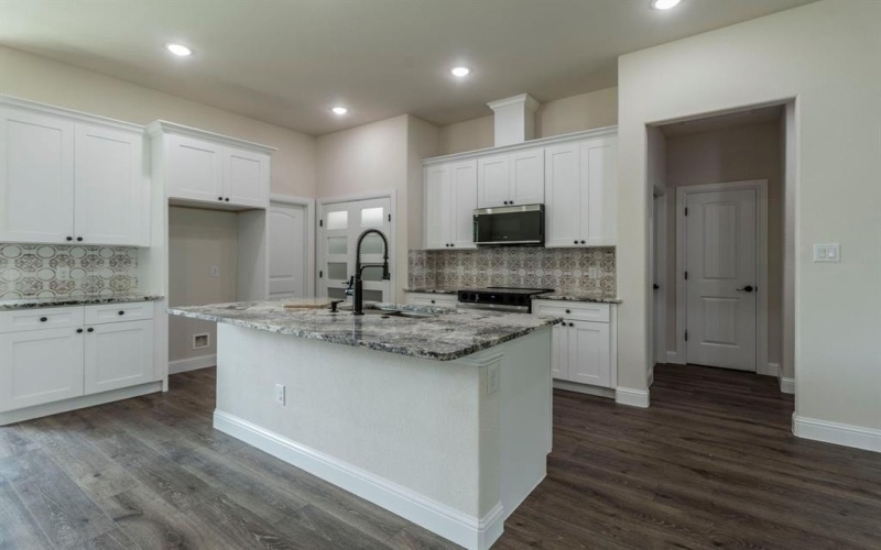 458 Jim Walters Drive, Runaway Bay, TX 76426, 4 Bedrooms Bedrooms, ,2 BathroomsBathrooms,Residential,For Sale,458 Jim Walters Drive,20973321