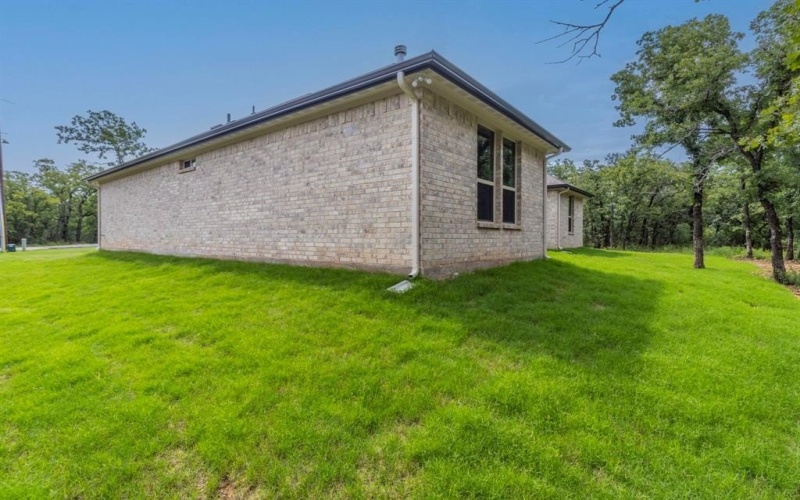 458 Jim Walters Drive, Runaway Bay, TX 76426, 4 Bedrooms Bedrooms, ,2 BathroomsBathrooms,Residential,For Sale,458 Jim Walters Drive,20973321