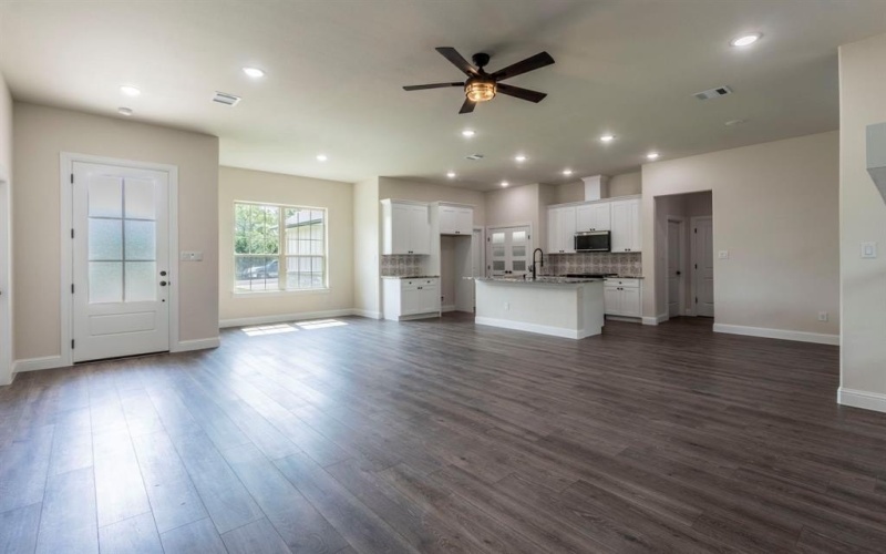 458 Jim Walters Drive, Runaway Bay, TX 76426, 4 Bedrooms Bedrooms, ,2 BathroomsBathrooms,Residential,For Sale,458 Jim Walters Drive,20973321