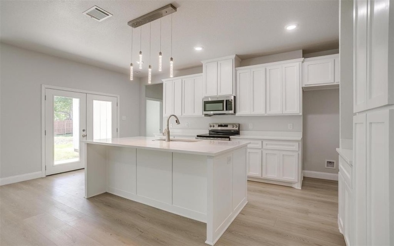 507 S 4th Street, Grandview, TX 76050, 4 Bedrooms Bedrooms, ,2 BathroomsBathrooms,Residential,For Sale,507 S 4th Street,20973570