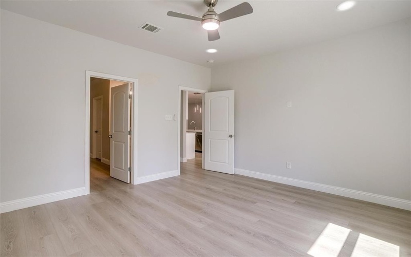 507 S 4th Street, Grandview, TX 76050, 4 Bedrooms Bedrooms, ,2 BathroomsBathrooms,Residential,For Sale,507 S 4th Street,20973570