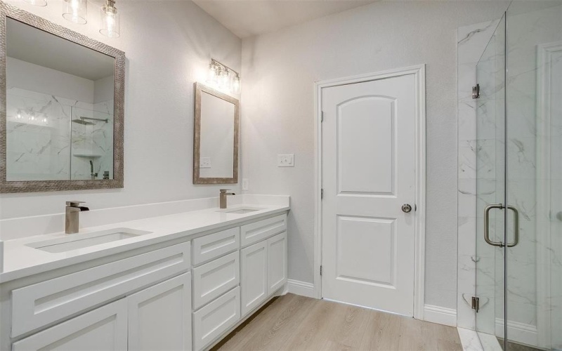 507 S 4th Street, Grandview, TX 76050, 4 Bedrooms Bedrooms, ,2 BathroomsBathrooms,Residential,For Sale,507 S 4th Street,20973570