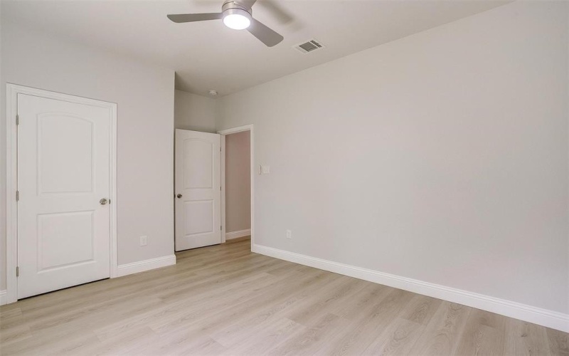 507 S 4th Street, Grandview, TX 76050, 4 Bedrooms Bedrooms, ,2 BathroomsBathrooms,Residential,For Sale,507 S 4th Street,20973570