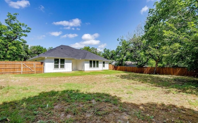 507 S 4th Street, Grandview, TX 76050, 4 Bedrooms Bedrooms, ,2 BathroomsBathrooms,Residential,For Sale,507 S 4th Street,20973570
