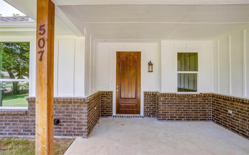 507 S 4th Street, Grandview, TX 76050, 4 Bedrooms Bedrooms, ,2 BathroomsBathrooms,Residential,For Sale,507 S 4th Street,20973570