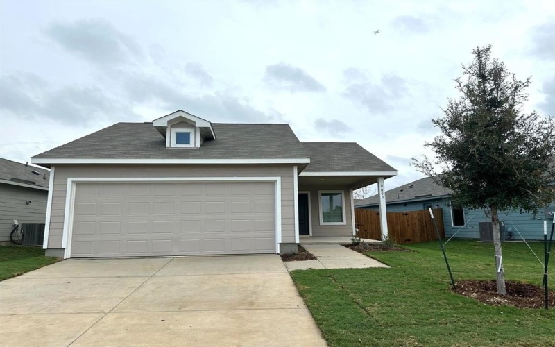 9000 Red Fox Trail, McKinney, TX 75071, 3 Bedrooms Bedrooms, ,2 BathroomsBathrooms,Residential Lease,For Rent,9000 Red Fox Trail,20974501