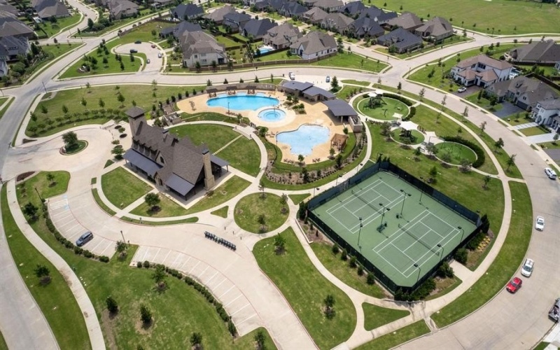 2570 Shady Trail, Prosper, TX 75078, 5 Bedrooms Bedrooms, ,6 BathroomsBathrooms,Residential,For Sale,2570 Shady Trail,20974660