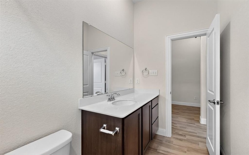2512 CERRO RANCH Road, Aubrey, TX 76227, 4 Habitaciones Habitaciones , ,2 BañosBaños,Residential Lease,En Alquiler,2512 CERRO RANCH Road,20974763