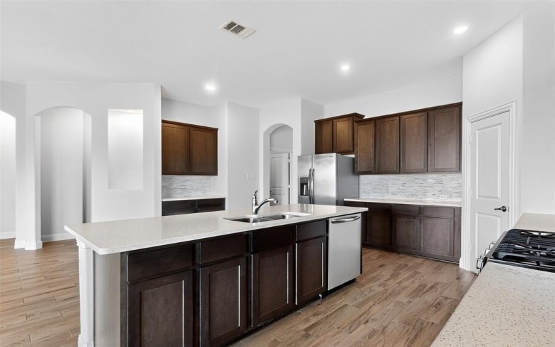 2512 CERRO RANCH Road, Aubrey, TX 76227, 4 Habitaciones Habitaciones , ,2 BañosBaños,Residential Lease,En Alquiler,2512 CERRO RANCH Road,20974763