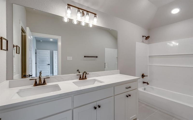 920 Cooksey Court #A, Grandview, TX 76050, 3 Bedrooms Bedrooms, ,2 BathroomsBathrooms,Residential Lease,For Rent,920 Cooksey Court,20974946