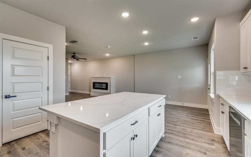 920 Cooksey Court #A, Grandview, TX 76050, 3 Bedrooms Bedrooms, ,2 BathroomsBathrooms,Residential Lease,For Rent,920 Cooksey Court,20974946