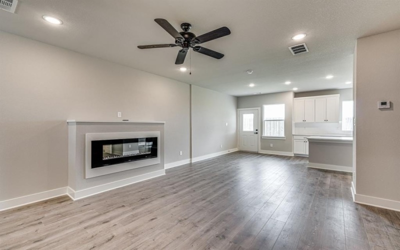 920 Cooksey Court #A, Grandview, TX 76050, 3 Bedrooms Bedrooms, ,2 BathroomsBathrooms,Residential Lease,For Rent,920 Cooksey Court,20974946