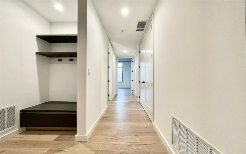 1801 N Pearl Street #2812, Dallas, TX 75201, 3 Bedrooms Bedrooms, ,2 BathroomsBathrooms,Residential Lease,For Rent,1801 N Pearl Street,20974992