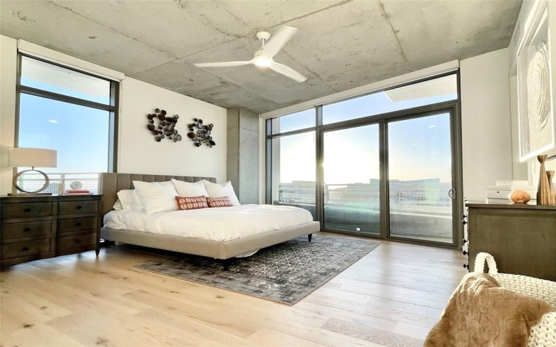 1801 N Pearl Street #2812, Dallas, TX 75201, 3 Bedrooms Bedrooms, ,2 BathroomsBathrooms,Residential Lease,For Rent,1801 N Pearl Street,20974992