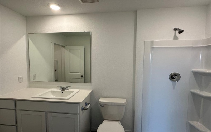 5100 Valhalla Drive, Ennis, TX 75119, 3 Bedrooms Bedrooms, ,2 BathroomsBathrooms,Residential Lease,For Rent,5100 Valhalla Drive,20975076