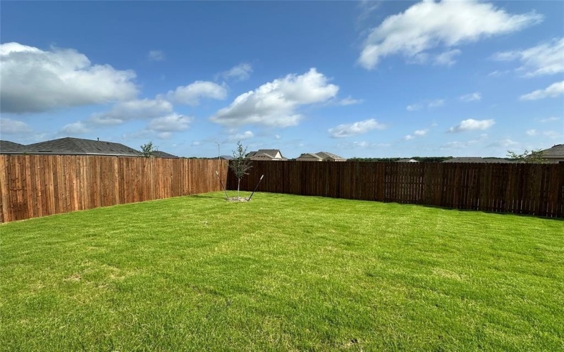 5100 Valhalla Drive, Ennis, TX 75119, 3 Bedrooms Bedrooms, ,2 BathroomsBathrooms,Residential Lease,For Rent,5100 Valhalla Drive,20975076