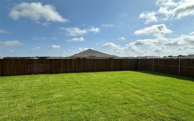 5100 Valhalla Drive, Ennis, TX 75119, 3 Bedrooms Bedrooms, ,2 BathroomsBathrooms,Residential Lease,For Rent,5100 Valhalla Drive,20975076
