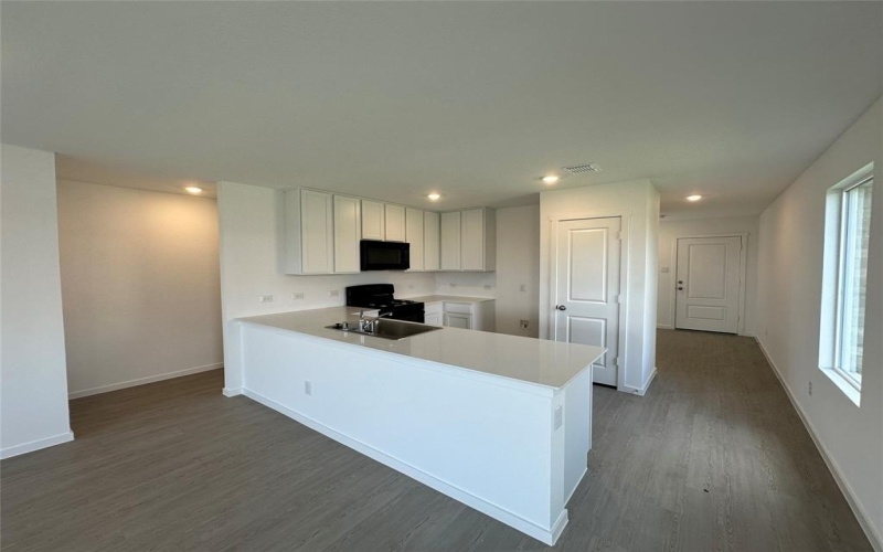 5100 Valhalla Drive, Ennis, TX 75119, 3 Bedrooms Bedrooms, ,2 BathroomsBathrooms,Residential Lease,For Rent,5100 Valhalla Drive,20975076