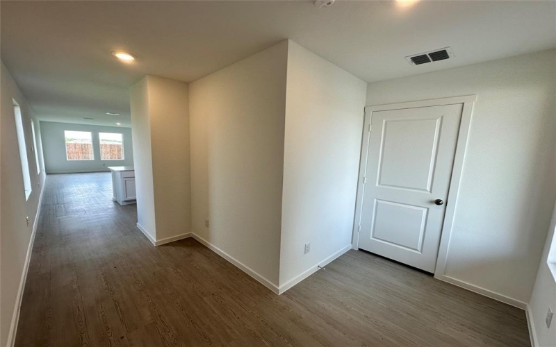 5100 Valhalla Drive, Ennis, TX 75119, 3 Bedrooms Bedrooms, ,2 BathroomsBathrooms,Residential Lease,For Rent,5100 Valhalla Drive,20975076