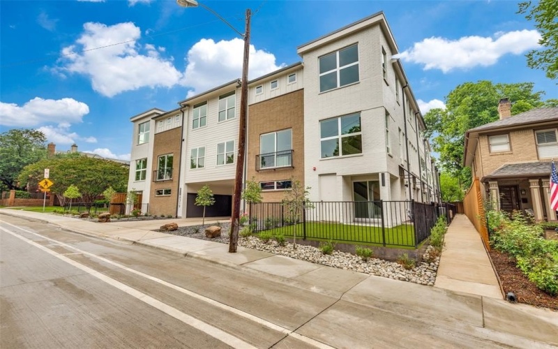 6319 Richmond Avenue #112, Dallas, TX 75214, 2 Bedrooms Bedrooms, ,2 BathroomsBathrooms,Residential Lease,For Rent,6319 Richmond Avenue,20975194