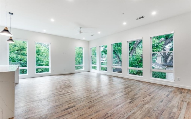 6319 Richmond Avenue #112, Dallas, TX 75214, 2 Bedrooms Bedrooms, ,2 BathroomsBathrooms,Residential Lease,For Rent,6319 Richmond Avenue,20975194