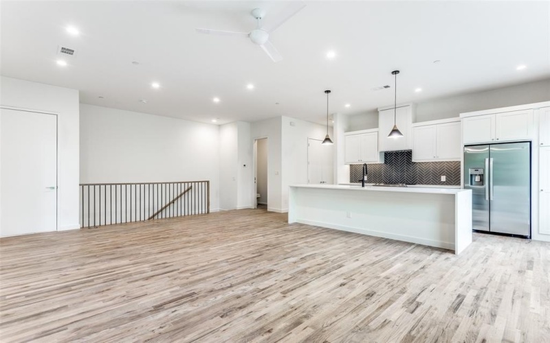 6319 Richmond Avenue #112, Dallas, TX 75214, 2 Bedrooms Bedrooms, ,2 BathroomsBathrooms,Residential Lease,For Rent,6319 Richmond Avenue,20975194