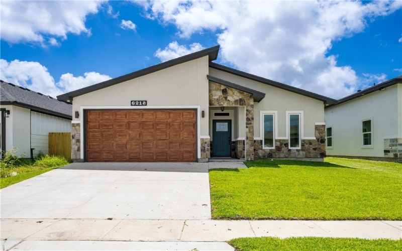 6218 Sadie Street, Corpus Christi, TX 78415, 4 Habitaciones Habitaciones , ,3 BañosBaños,Residential,En Venta,6218 Sadie Street,460819