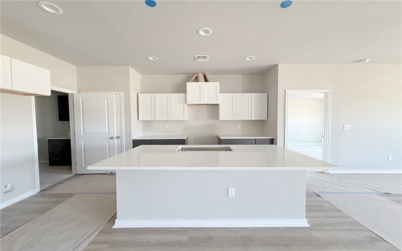 9129 Neena Drive, Corpus Christi, TX 78409, 3 Bedrooms Bedrooms, ,2 BathroomsBathrooms,Residential,For Sale,9129 Neena Drive,456626