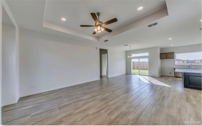 7409 55th Street, McAllen, TX 78573, 3 Bedrooms Bedrooms, ,2 BathroomsBathrooms,Residential,For Sale,7409 55th Street,474143