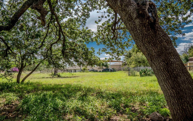 1858 Mosswood, Kingsland, TX 78639, 3 Habitaciones Habitaciones , ,2 BañosBaños,Residential,En Venta,1858 Mosswood,173865