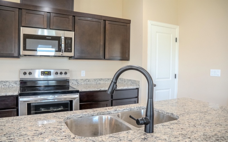 1858 Mosswood, Kingsland, TX 78639, 3 Habitaciones Habitaciones , ,2 BañosBaños,Residential,En Venta,1858 Mosswood,173865