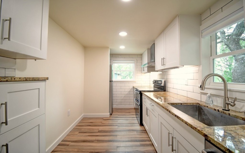 1302 McAllen St, Kerrville, TX 78028, 2 Habitaciones Habitaciones , ,1 BañoBaños,Residential,En Venta,1302 McAllen St,119629