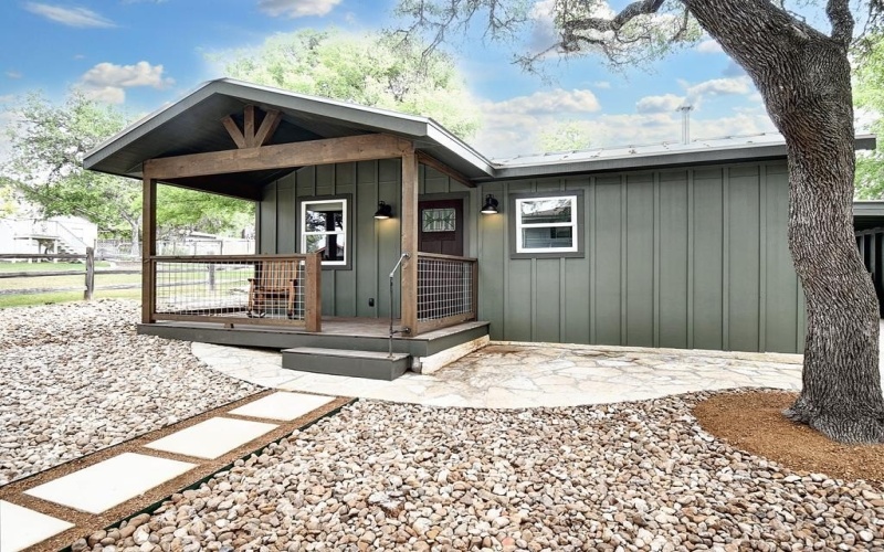 1302 McAllen St, Kerrville, TX 78028, 2 Habitaciones Habitaciones , ,1 BañoBaños,Residential,En Venta,1302 McAllen St,119629