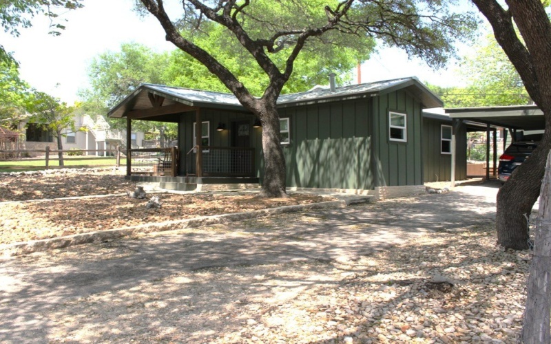 1302 McAllen St, Kerrville, TX 78028, 2 Habitaciones Habitaciones , ,1 BañoBaños,Residential,En Venta,1302 McAllen St,119629