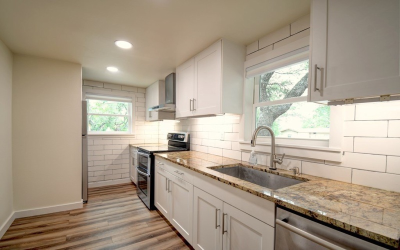 1302 McAllen St, Kerrville, TX 78028, 2 Habitaciones Habitaciones , ,1 BañoBaños,Residential,En Venta,1302 McAllen St,119629